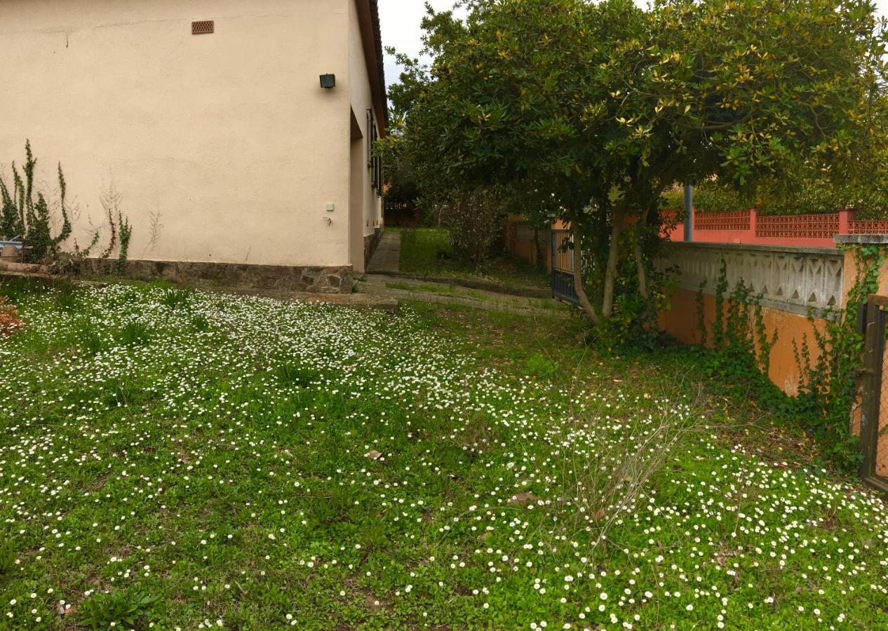 Villa Casa amb jardí a poble de l'Alt Empordà Vilaur Esterno foto